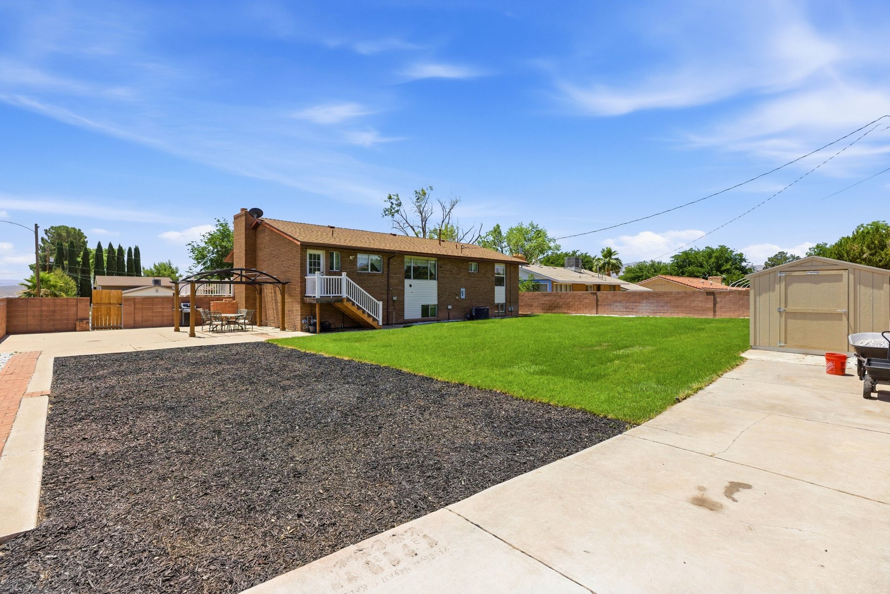  Beautiful Large Corner Lot in Santa Clara Utah__Lots of RV Parking - 物件實景