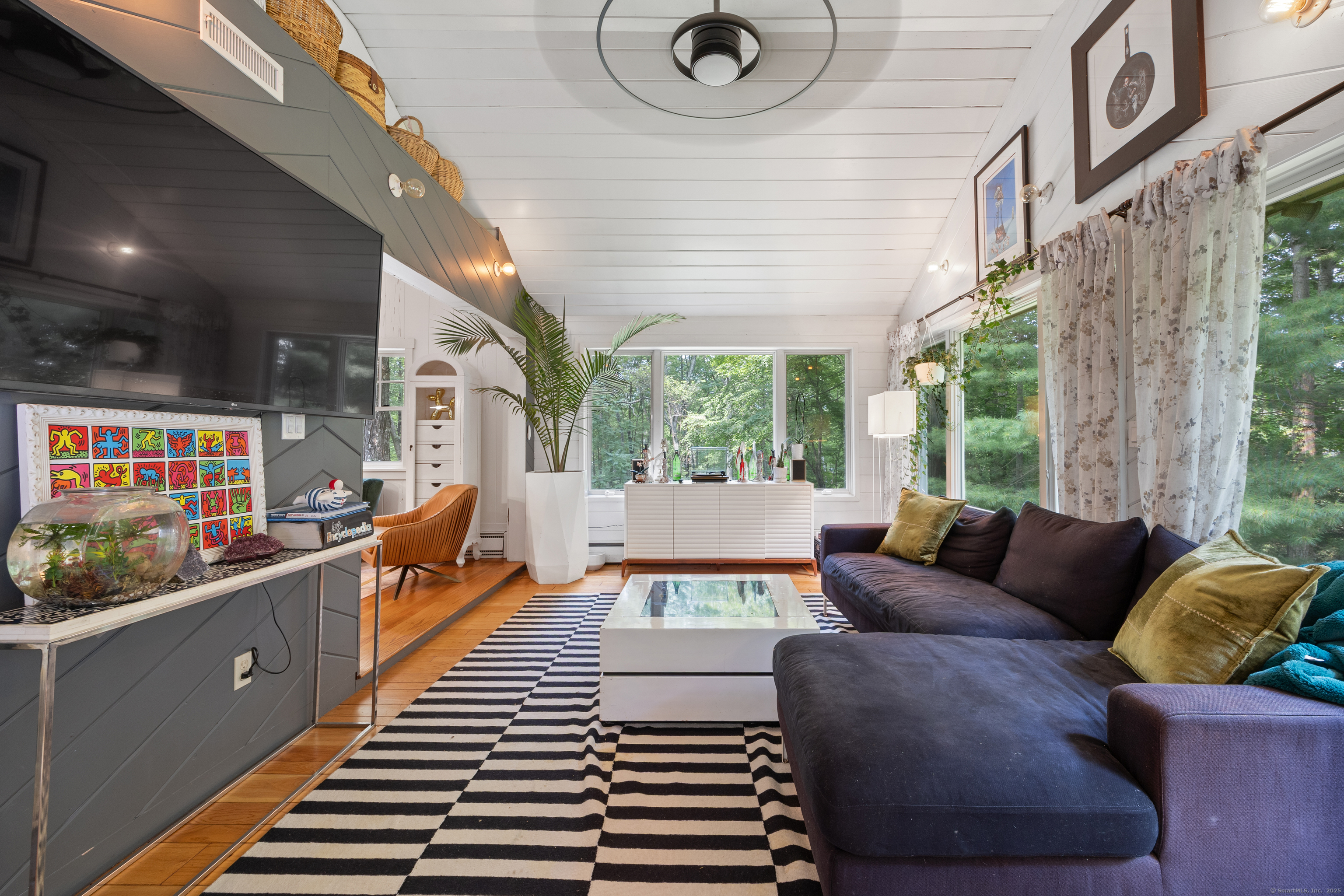 Woodbridge, Connecticut, 06525, United States, 3 Bedrooms Bedrooms, ,4 BathroomsBathrooms,Residential,For Sale,1912137