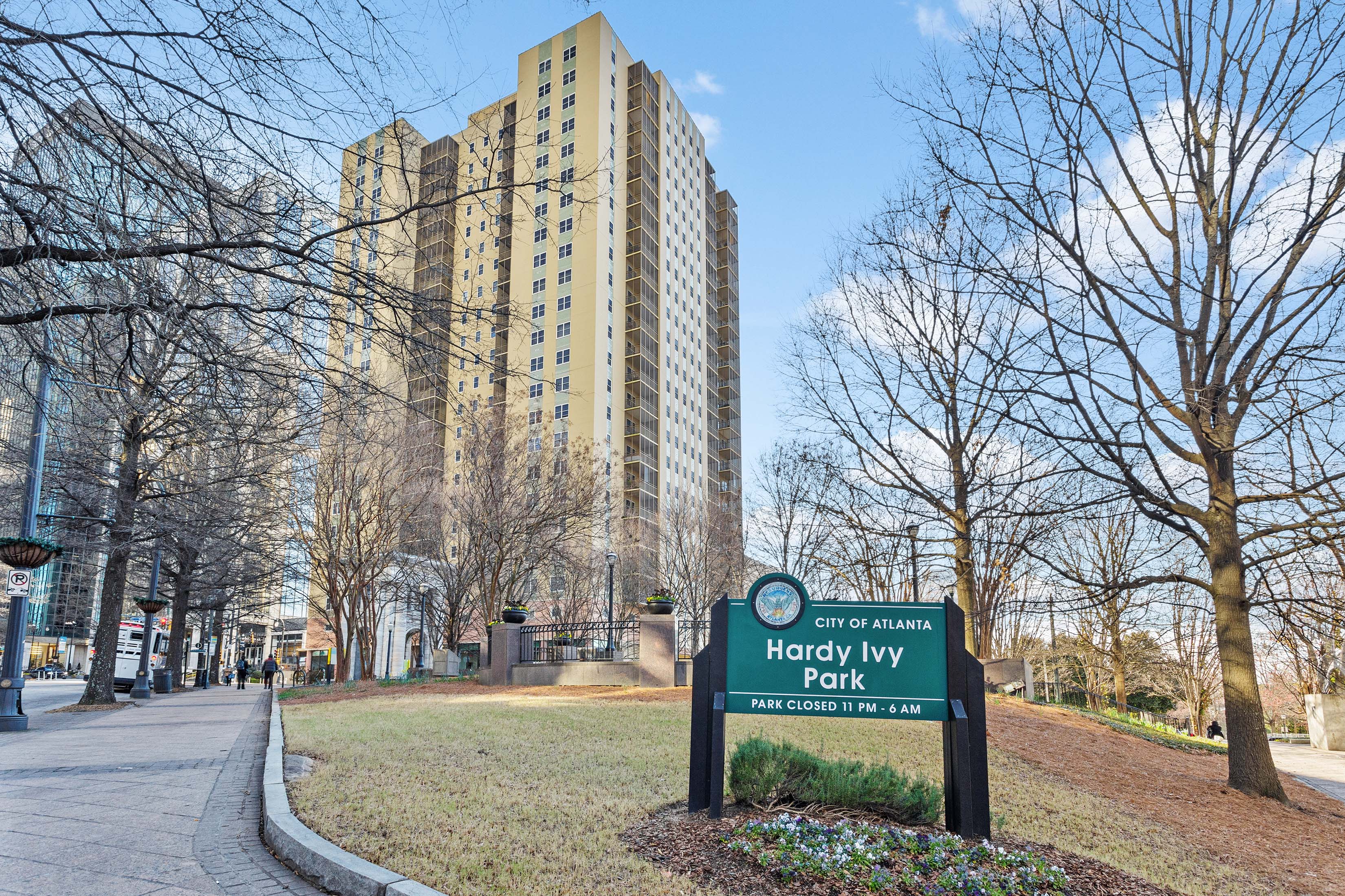  Live or Invest in the Heart of Atlanta — Furnished Condo with No Rental Limits - 物件實景