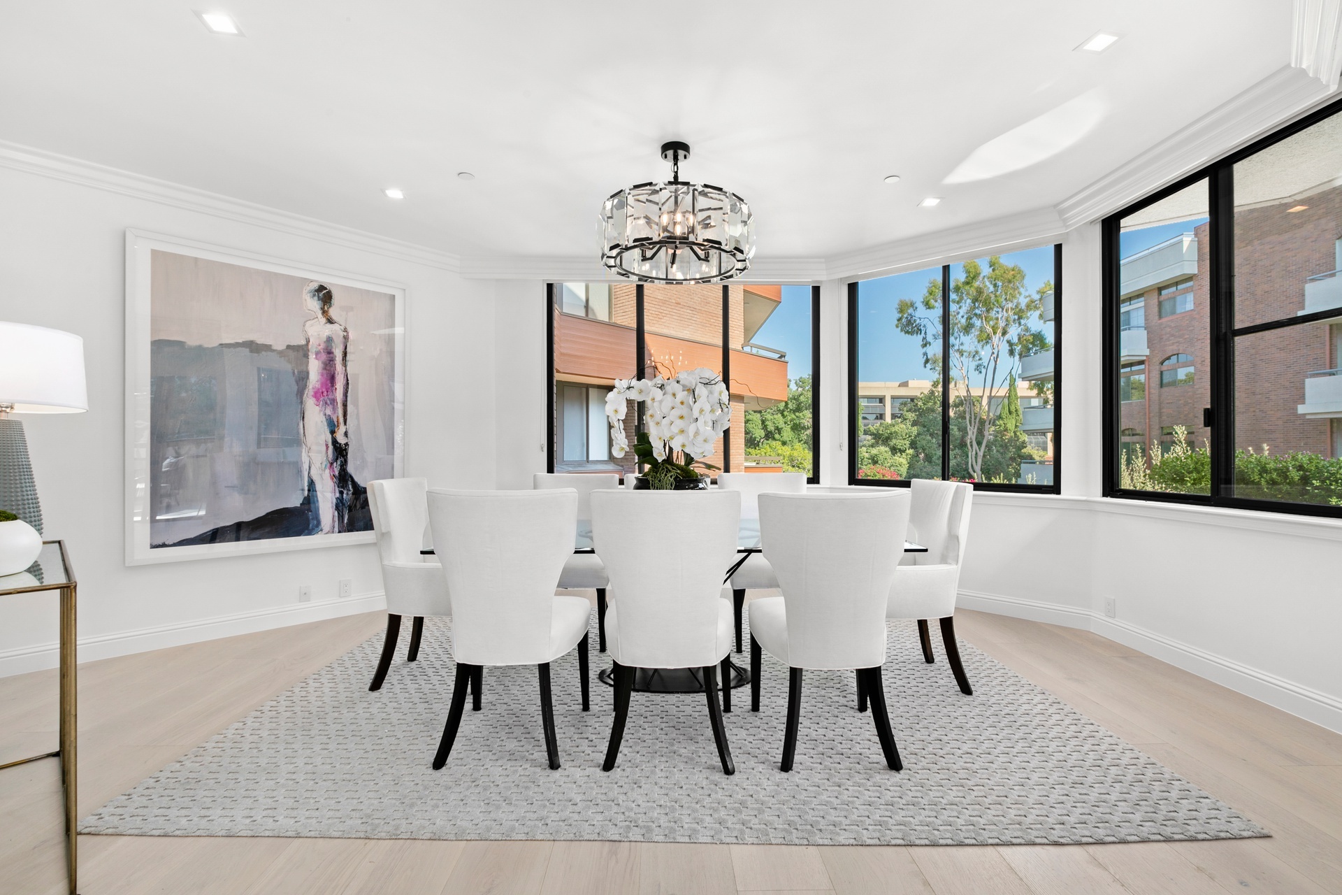  300 North Swall Drive - 物件實景