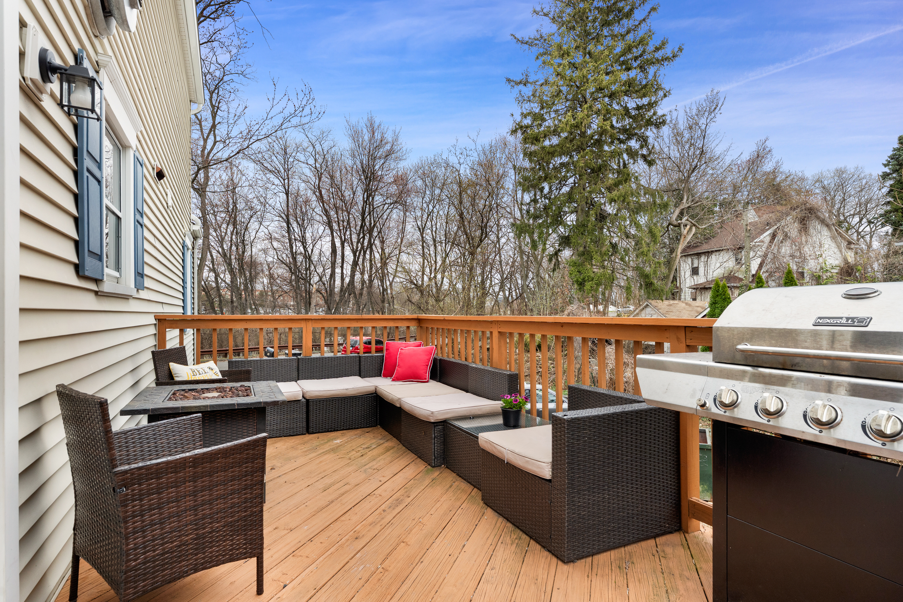  10 Maple Drive - 物件實景