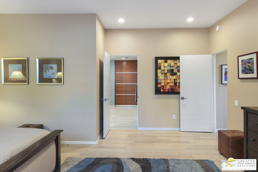 Palm Springs, California, 92264, United States, 2 Bedrooms Bedrooms, ,2 BathroomsBathrooms,Residential,For Sale,1989572