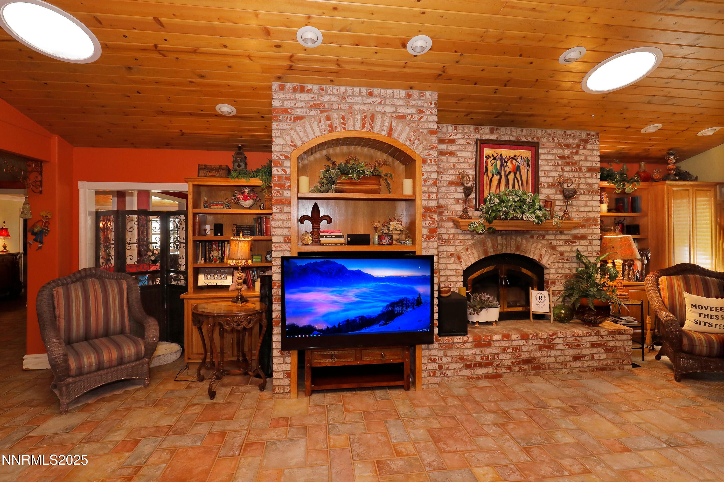 Gardnerville, Nevada, 89460, United States, 7 Bedrooms Bedrooms, ,7 BathroomsBathrooms,Residential,For Sale,1883344