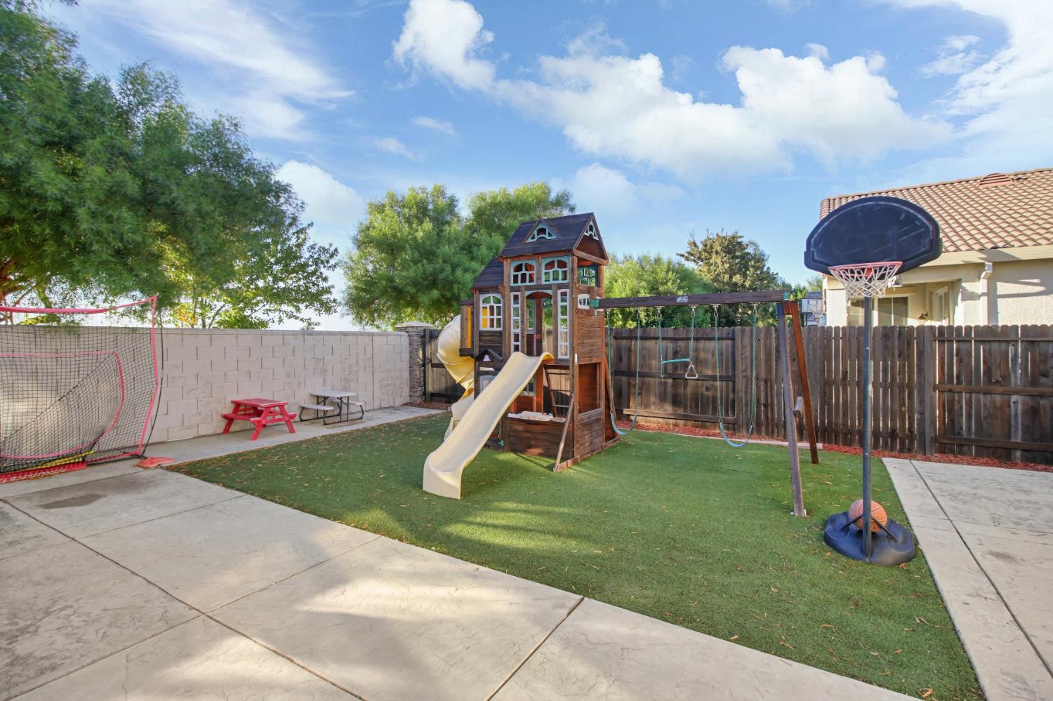 Lincoln, California, 95648, United States, 4 Bedrooms Bedrooms, ,3 BathroomsBathrooms,Residential,For Sale,1991044