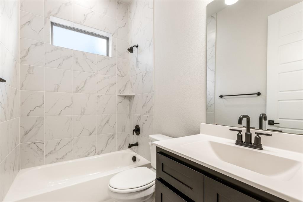 Mansfield, Texas, 76063, United States, 3 Bedrooms Bedrooms, ,2 BathroomsBathrooms,Residential,For Sale,1883184