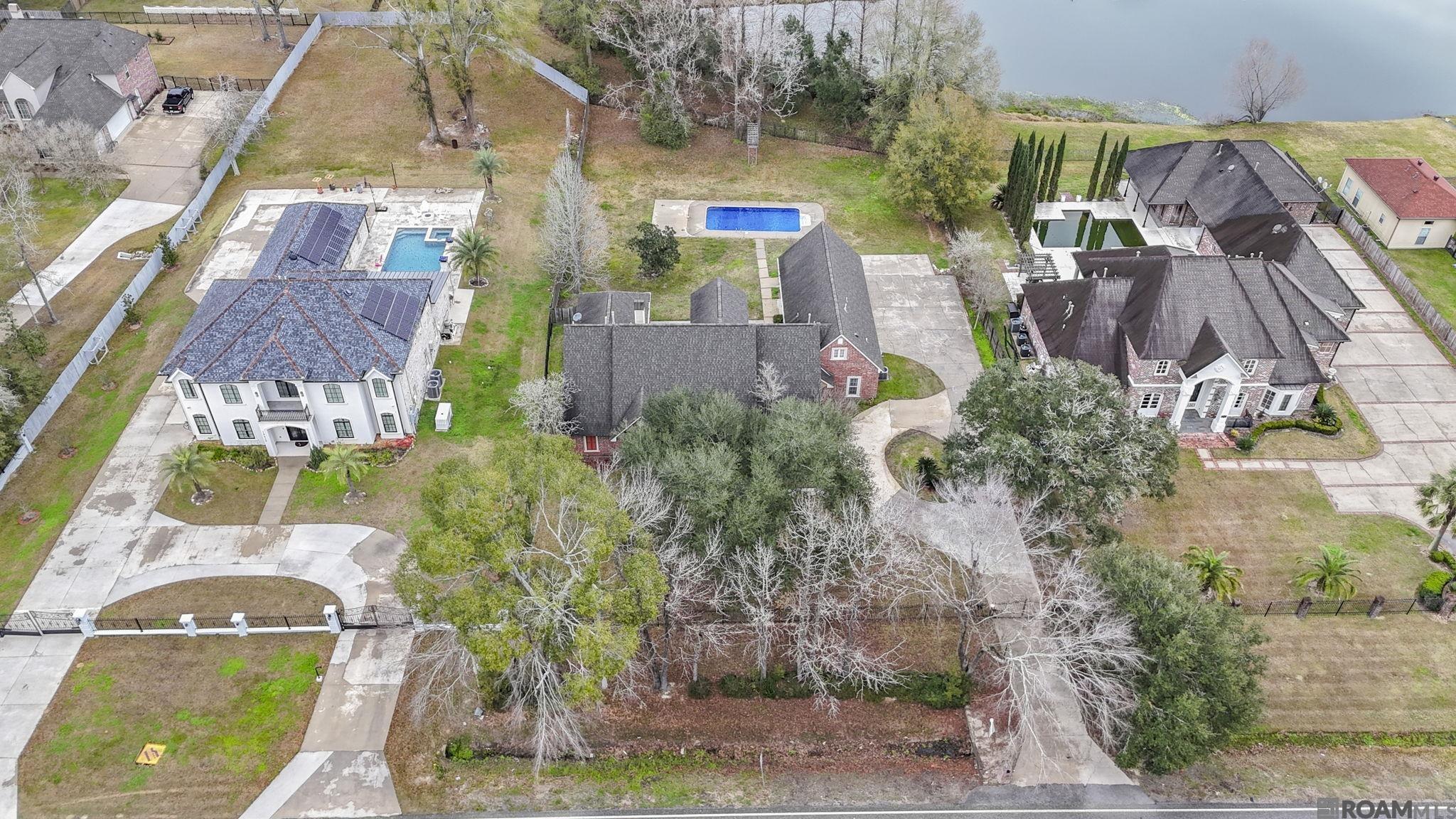 Prairieville, Louisiana, 70769, United States, 5 Bedrooms Bedrooms, ,5 BathroomsBathrooms,Residential,For Sale,2012380