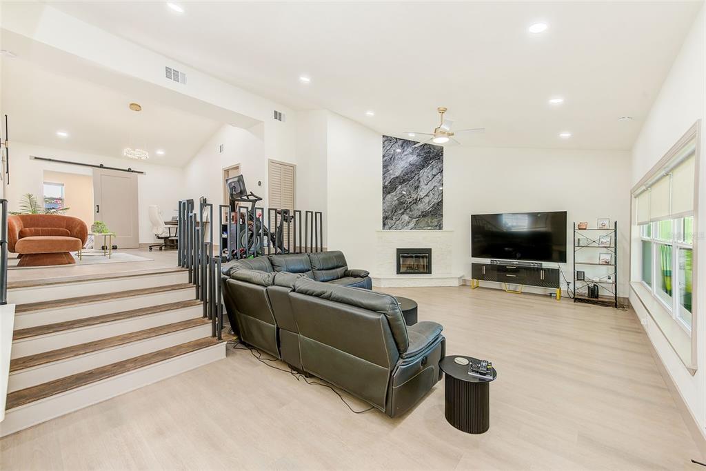 Largo, Florida, 33771, United States, 3 Bedrooms Bedrooms, ,2 BathroomsBathrooms,Residential,For Sale,1991349