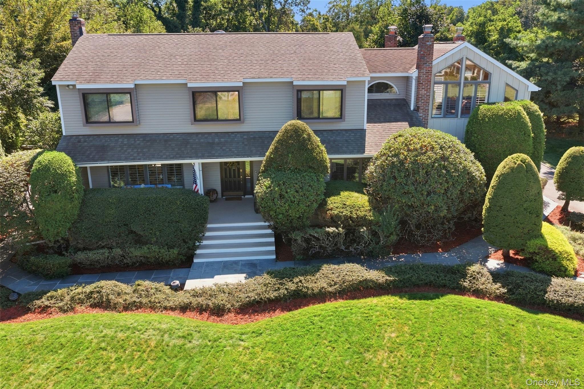 Seacliff Ln, Miller Place, NY 11764
