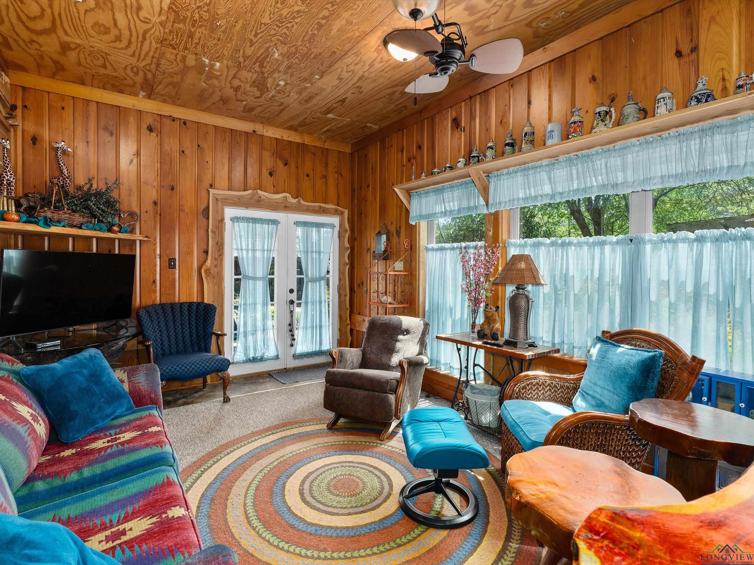 Karnack, Texas, 75661, United States, 3 Bedrooms Bedrooms, ,3 BathroomsBathrooms,Residential,For Sale,1975449