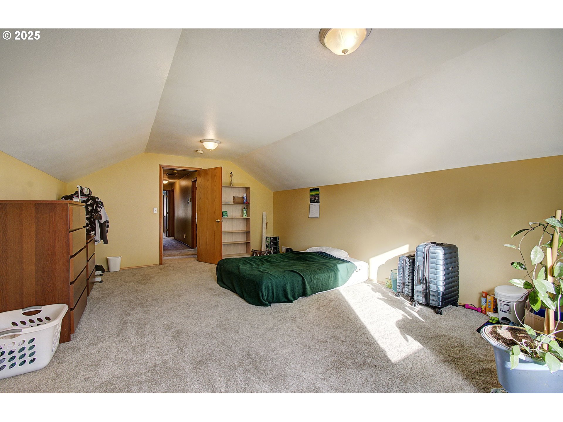 Vancouver, Washington, 98682, United States, 5 Bedrooms Bedrooms, ,2 BathroomsBathrooms,Residential,For Sale,1960413