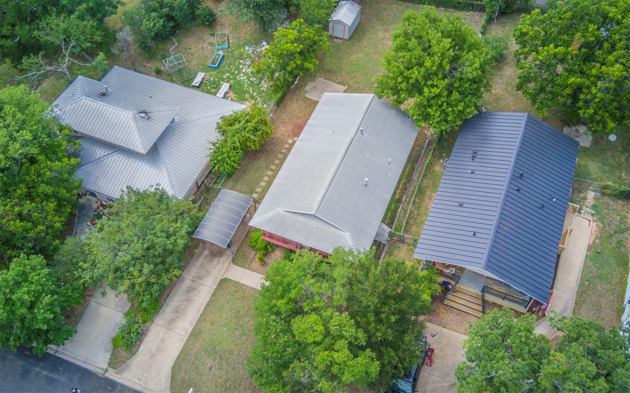 Austin, Texas, 78702, United States, 3 Bedrooms Bedrooms, ,1 BathroomBathrooms,Residential,For Sale,1887406