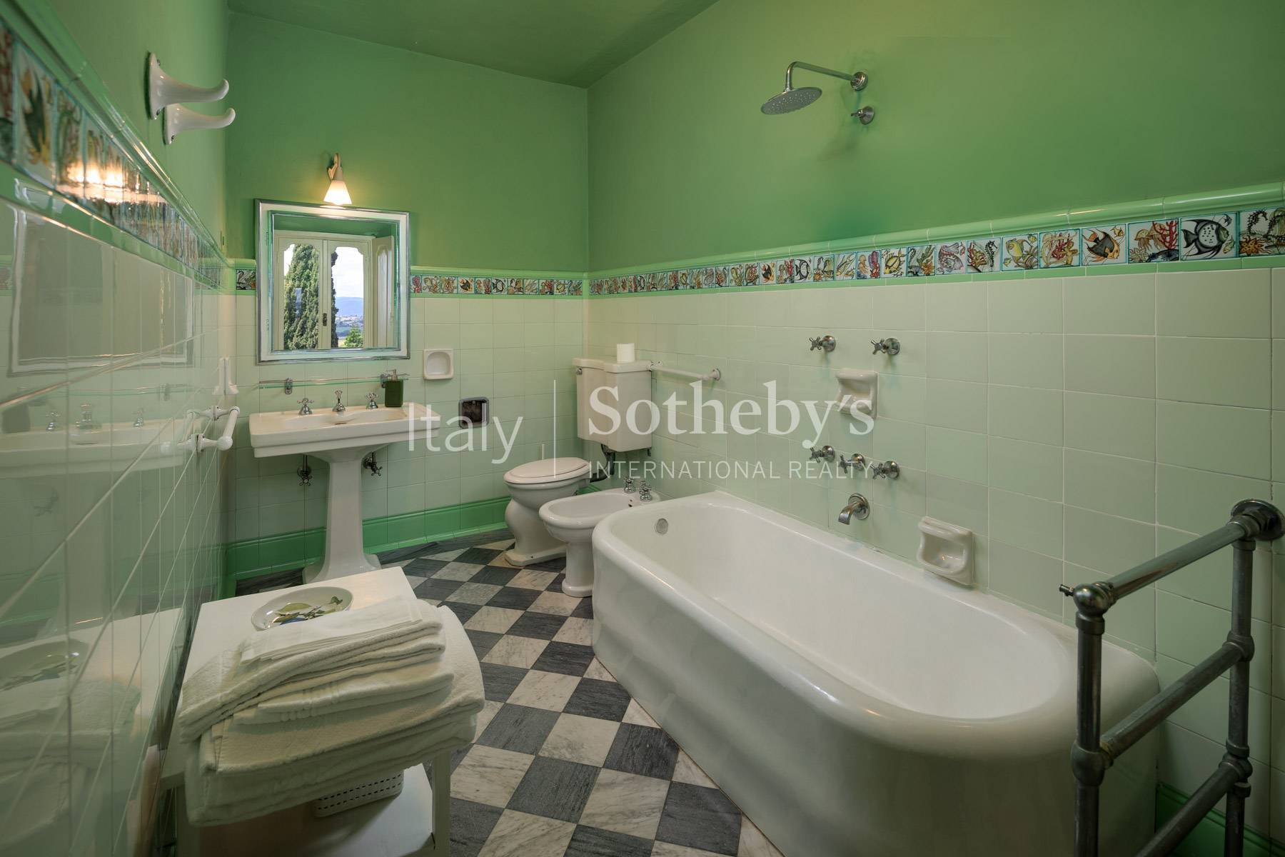  Magnificent historical villa with typical italian garden in Umbria - 物件實景