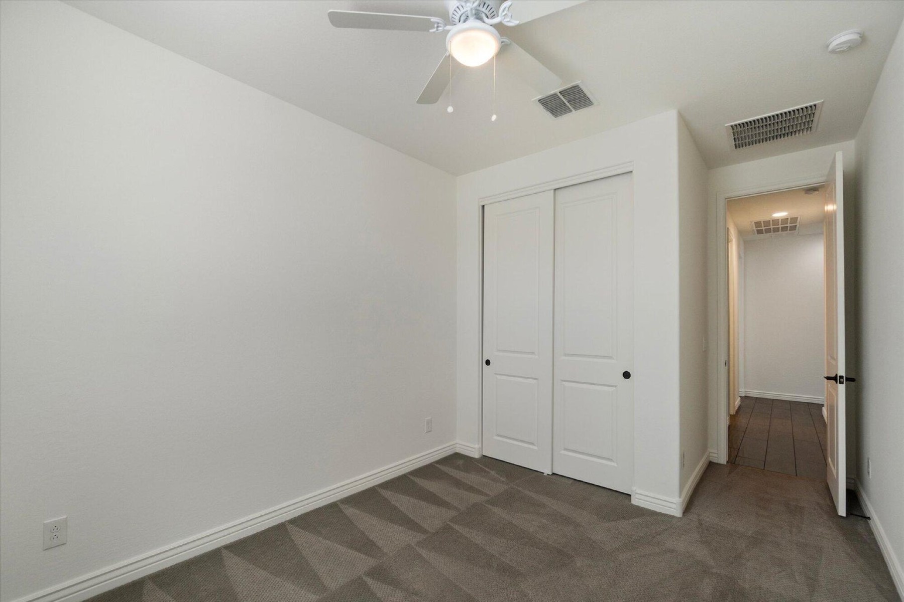  5622 S 28th Street¦Phoenix, AZ - 物件實景