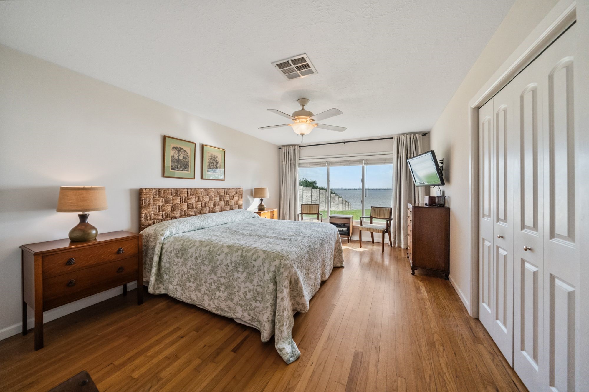  138 N Burnett Drive - 物件實景