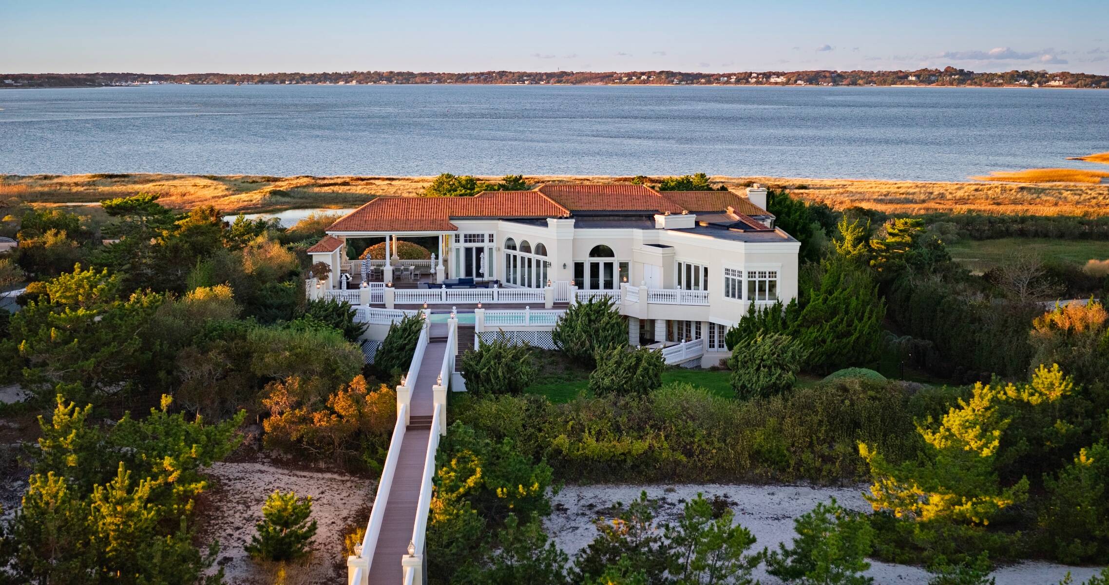  Stunning Bay-to-Oceanfront Estate on Meadow Lane - 物件實景