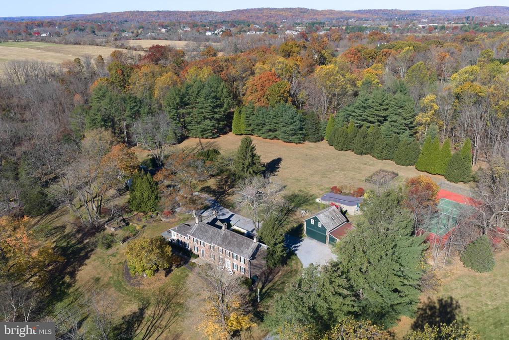 Newtown, Pennsylvania, 18940, United States, 4 Bedrooms Bedrooms, ,4 BathroomsBathrooms,Residential,For Sale,1995554