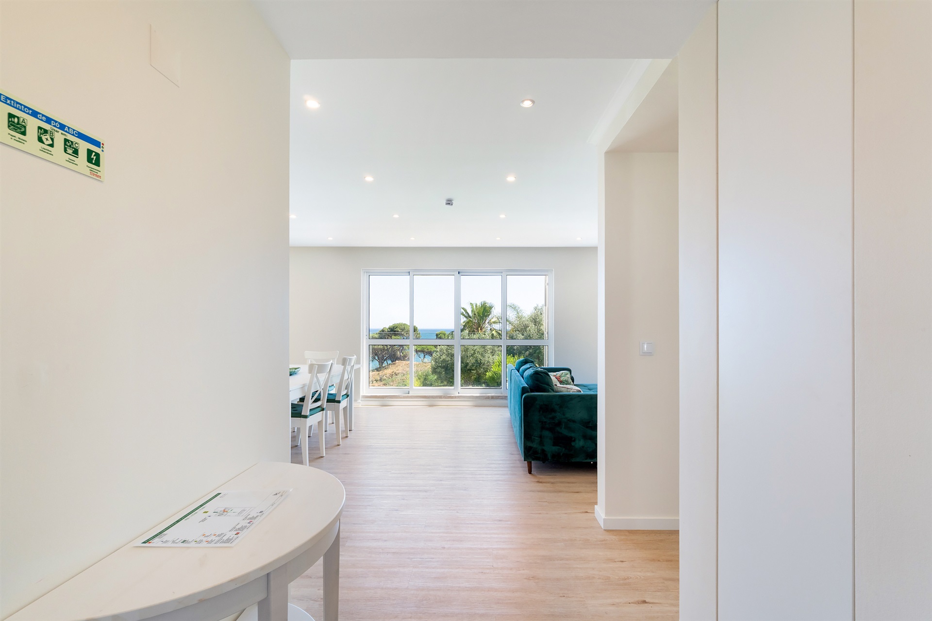  Semi-detached house, 2 bedrooms, for Sale - 物件實景