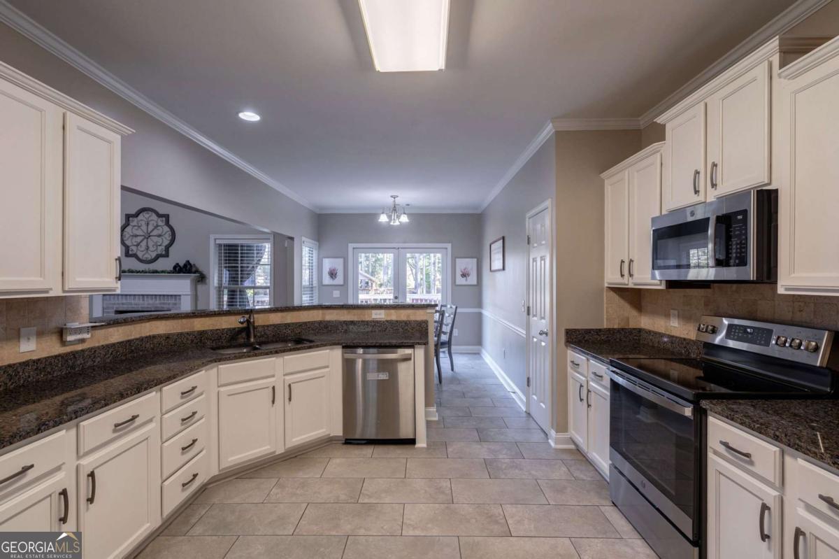 Monroe, Georgia, 30656, United States, 4 Bedrooms Bedrooms, ,3 BathroomsBathrooms,Residential,For Sale,1969541