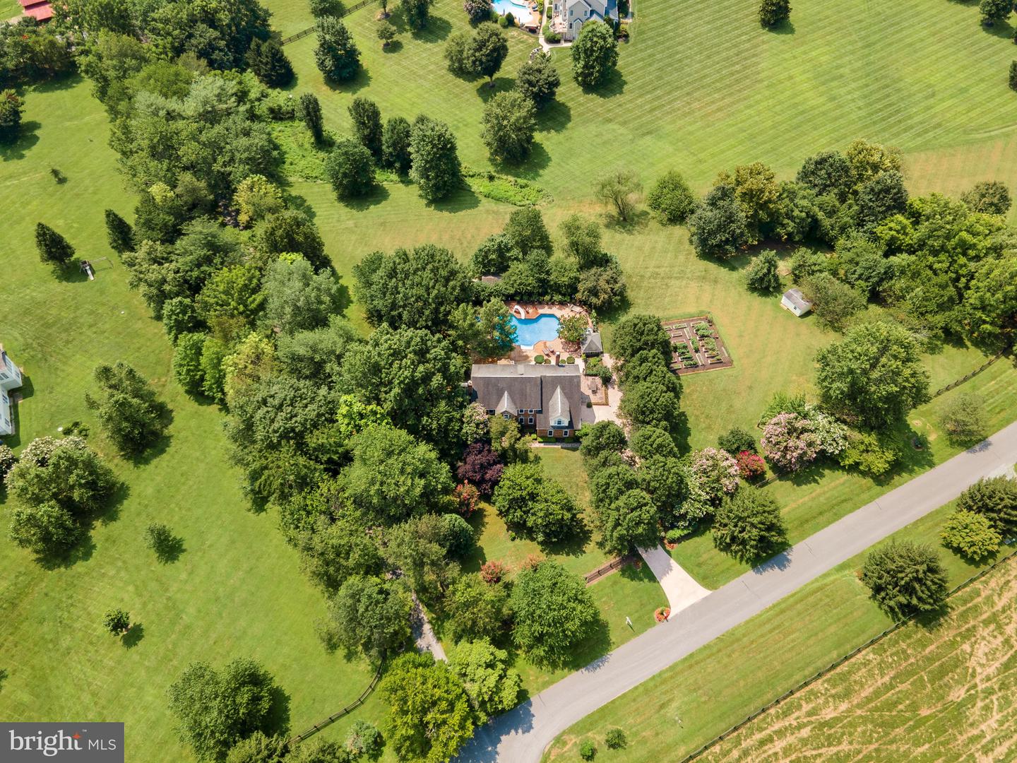 Waterford, Virginia, 20197, United States, 5 Bedrooms Bedrooms, ,4 BathroomsBathrooms,Residential,For Sale,1940957