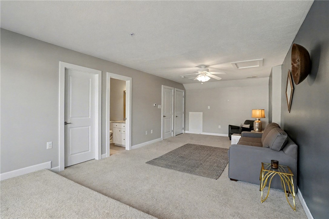 Marshall, Pennsylvania, 16046, United States, 4 Bedrooms Bedrooms, ,4 BathroomsBathrooms,Residential,For Sale,1998104