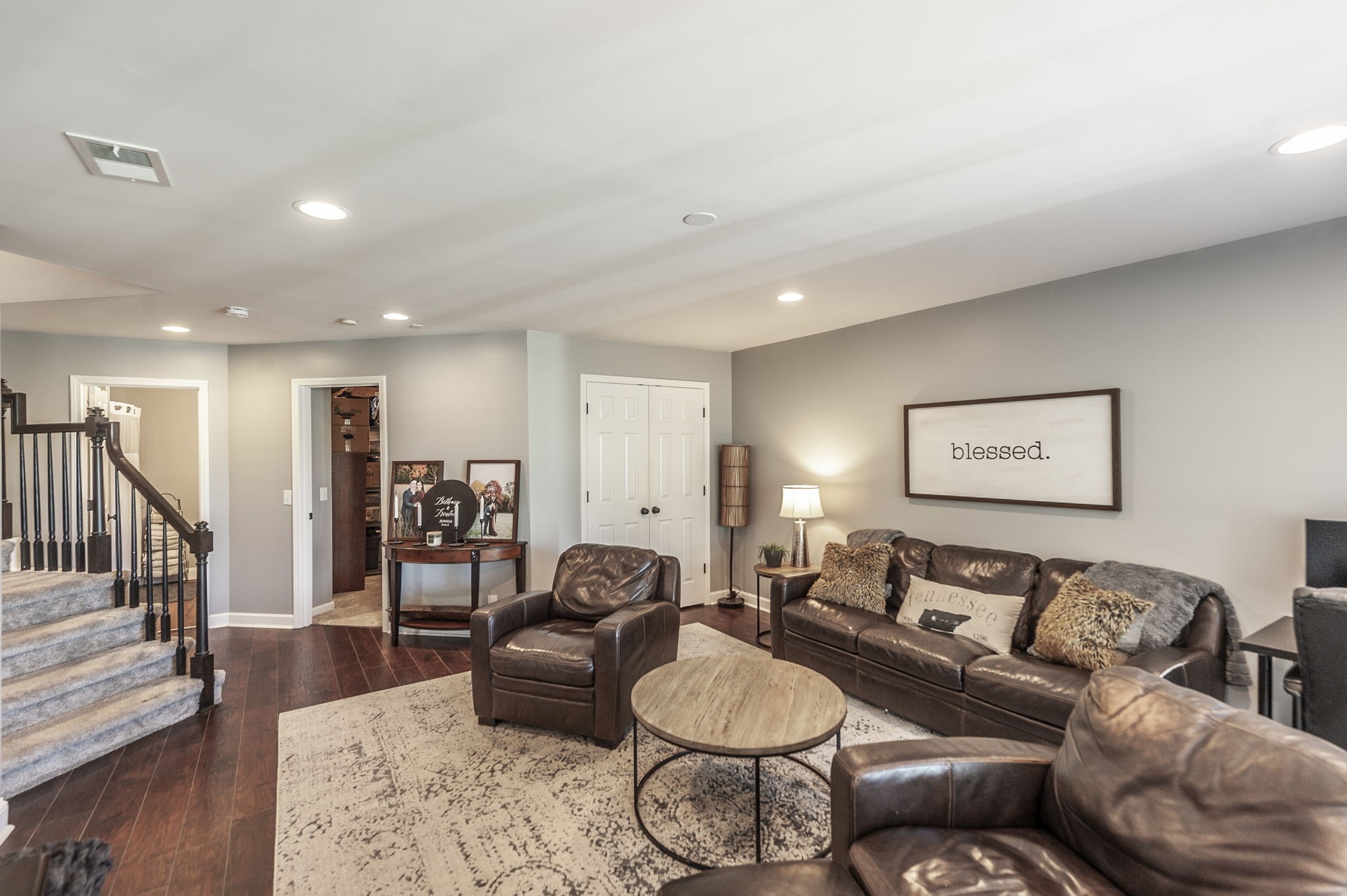 Goodlettsville, Tennessee, 37072, United States, 5 Bedrooms Bedrooms, ,4 BathroomsBathrooms,Residential,For Sale,1974837