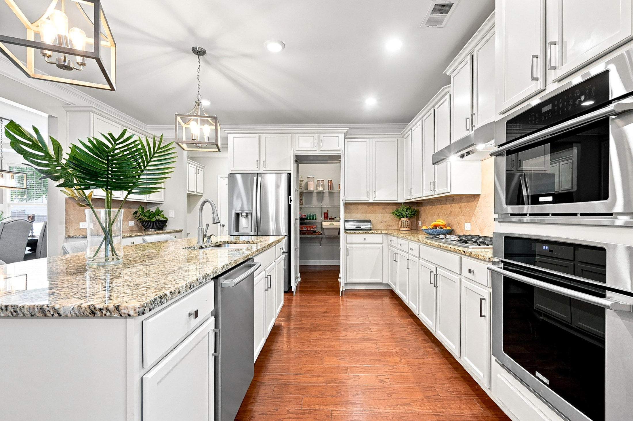  Exceptional Home in the Heart of Downtown Woodstock - 物件實景