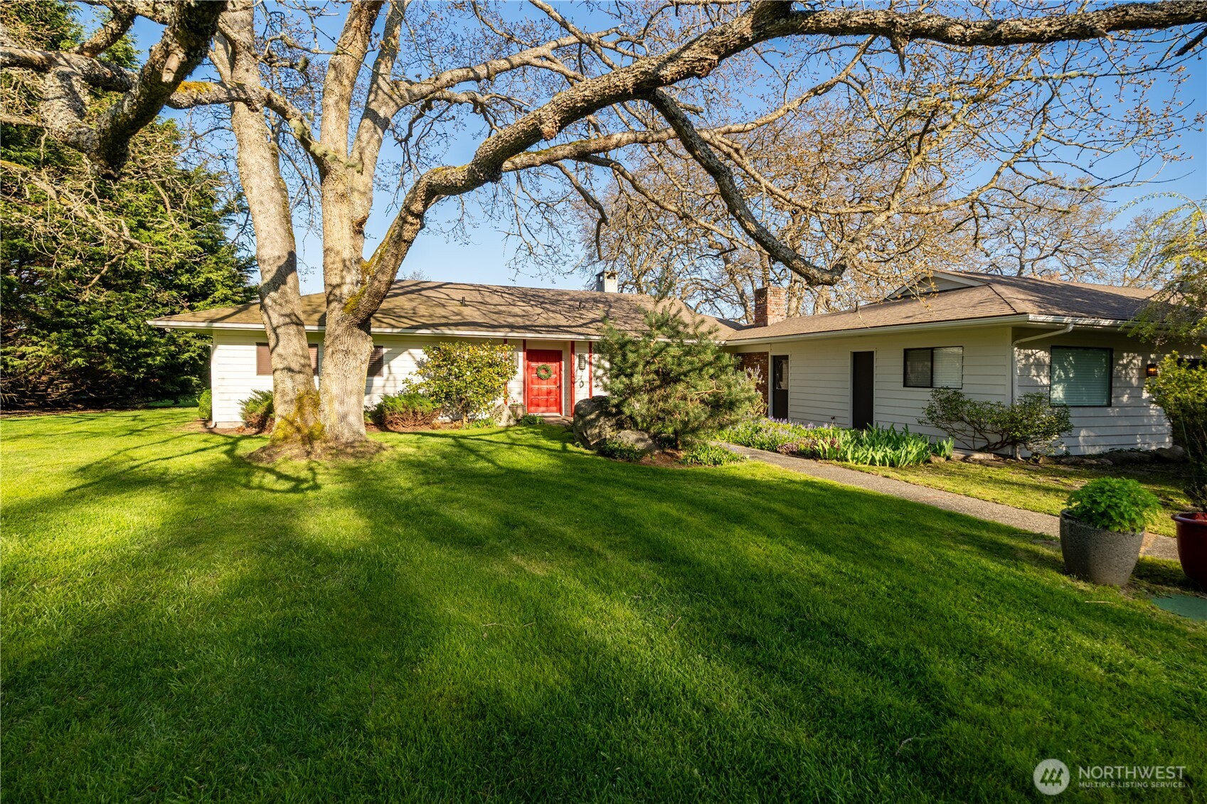 Friday Harbor, Washington, 98250, United States, 3 Bedrooms Bedrooms, ,1 BathroomBathrooms,Residential,For Sale,1882432