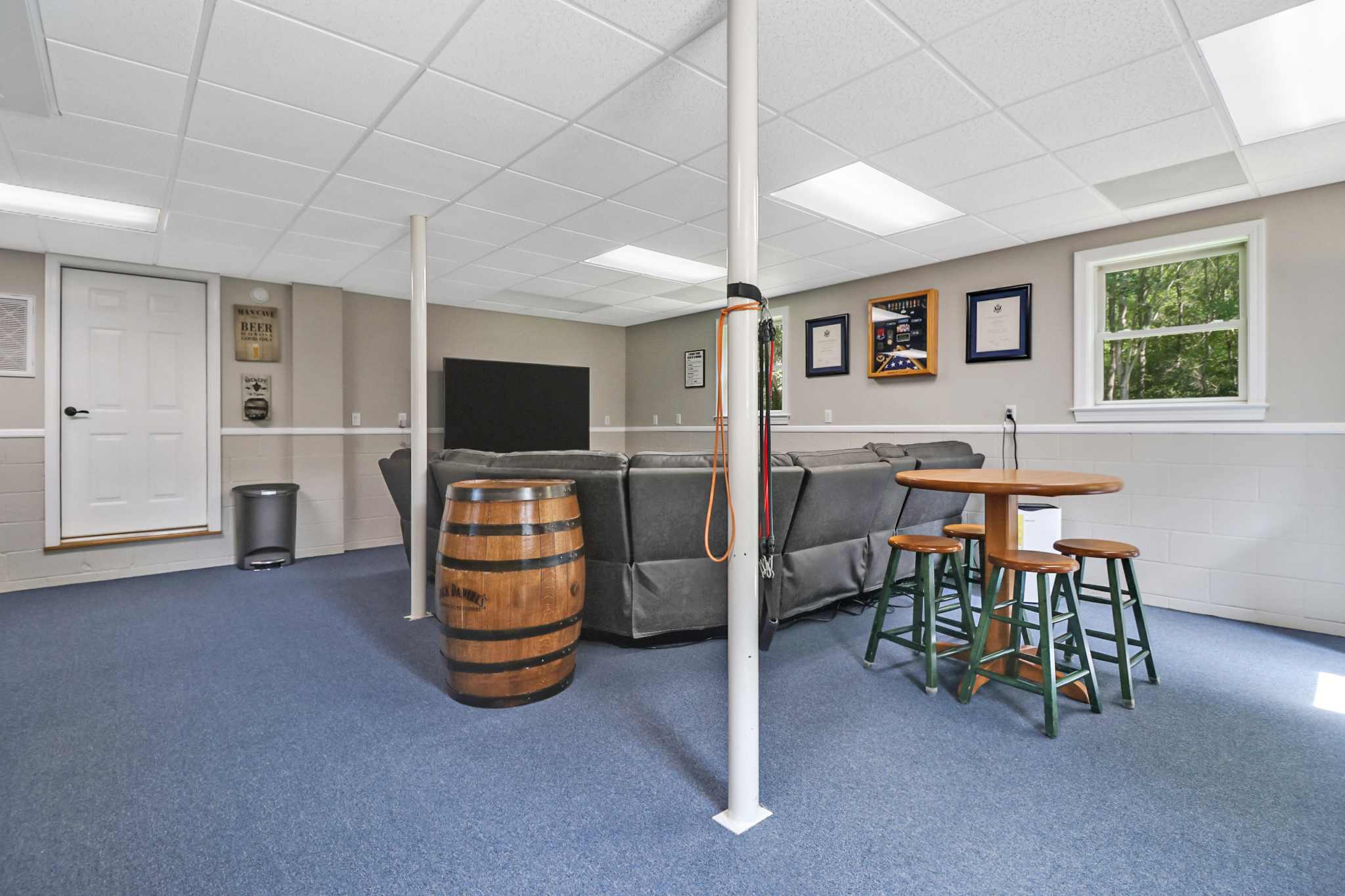 Crossville, Tennessee, 38558, United States, 4 Bedrooms Bedrooms, ,3 BathroomsBathrooms,Residential,For Sale,1976801