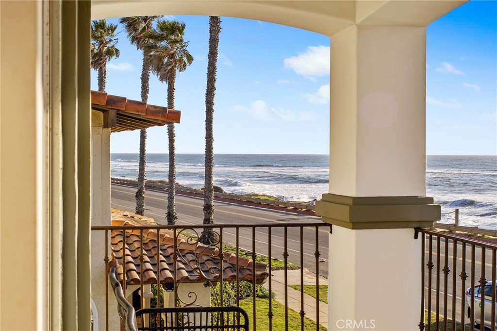 San Diego, California, 92107, United States, 6 Bedrooms Bedrooms, ,5 BathroomsBathrooms,Residential,For Sale,1843009