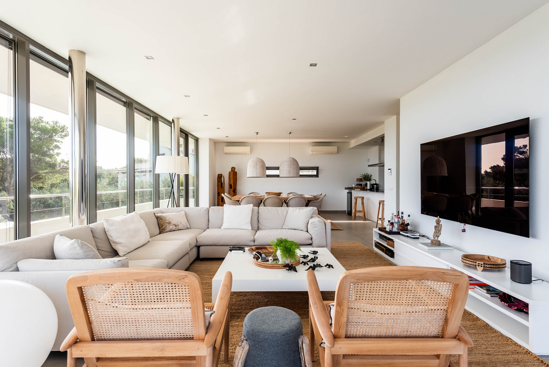  Exclusive modern villa with unique views of the port of Addaia, Menorca - 物件實景