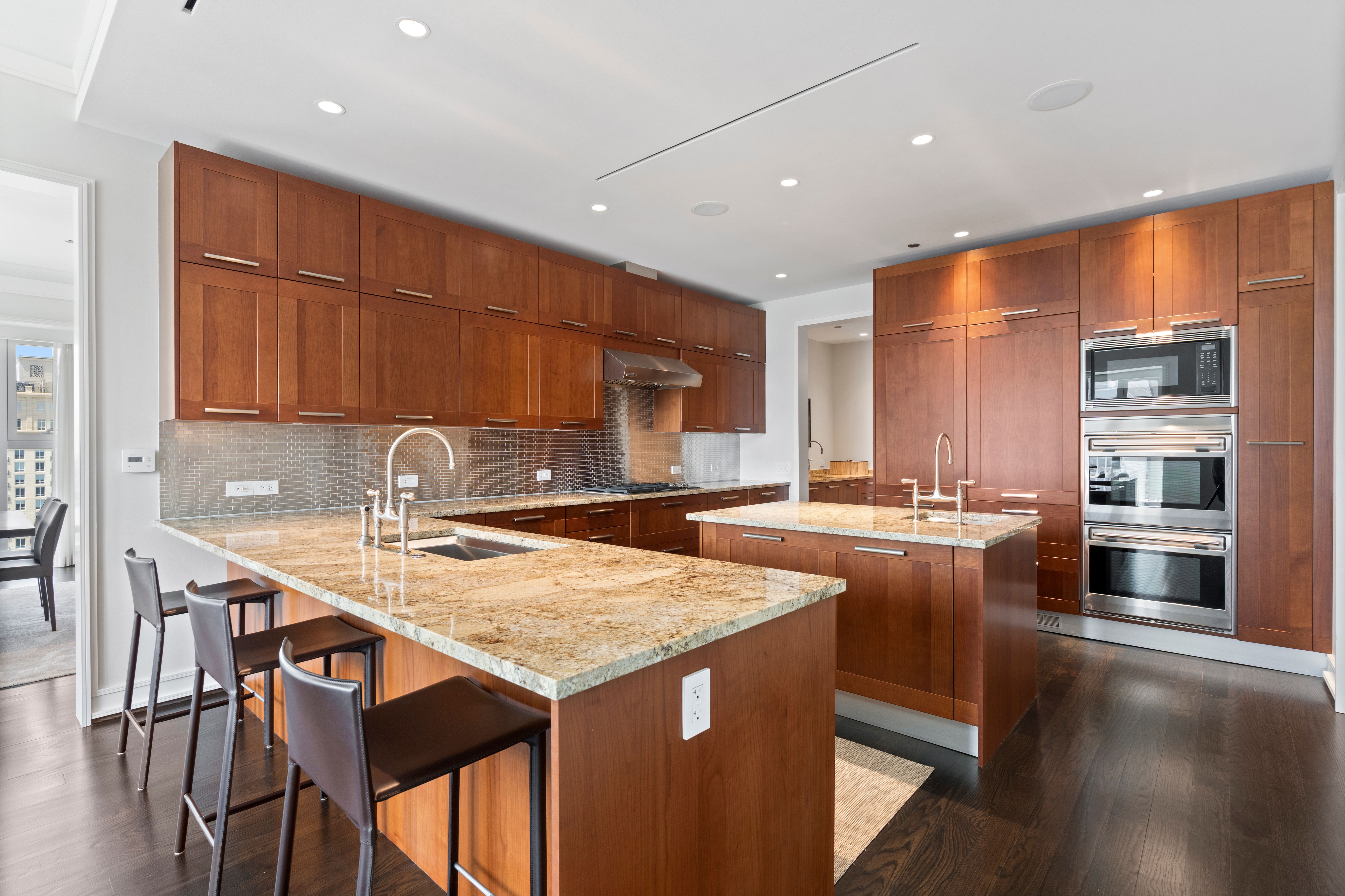  Sophisticated Living with Sweeping City Views - 物件實景