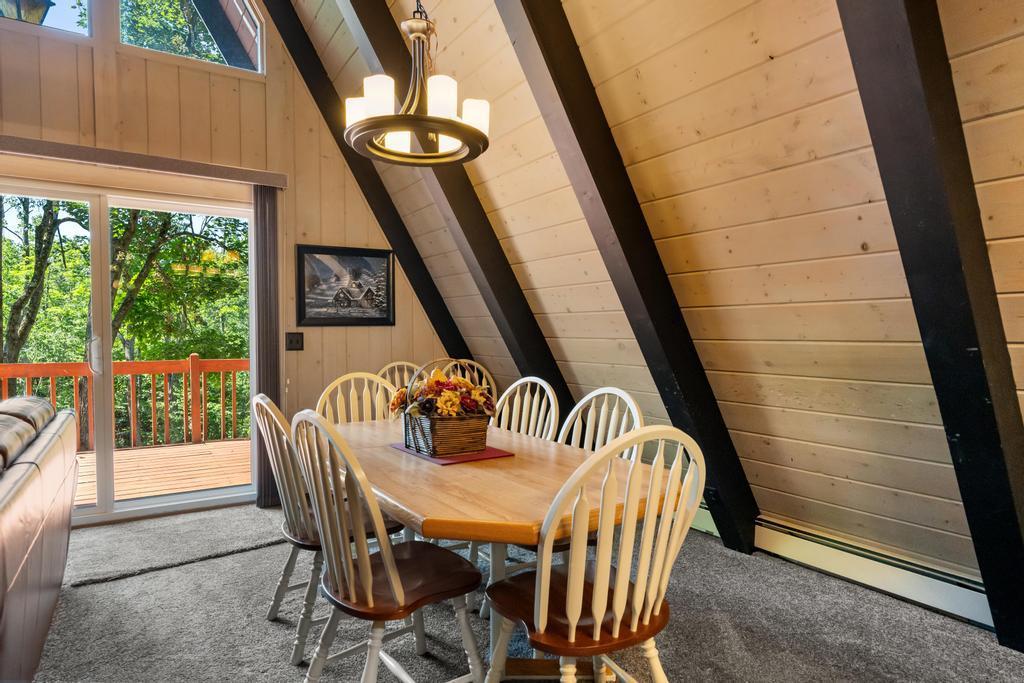 Harbor Springs, Michigan, 49740, United States, 2 Bedrooms Bedrooms, ,2 BathroomsBathrooms,Residential,For Sale,1901422