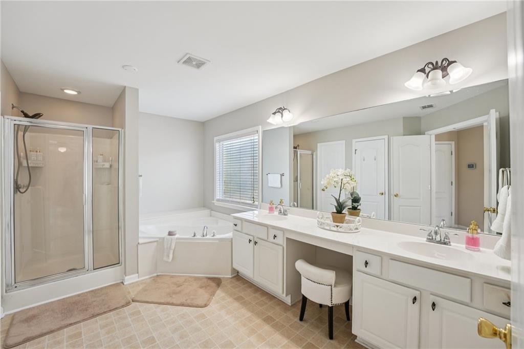 Canton, Georgia, 30115, United States, 6 Bedrooms Bedrooms, ,4 BathroomsBathrooms,Residential,For Sale,2035278