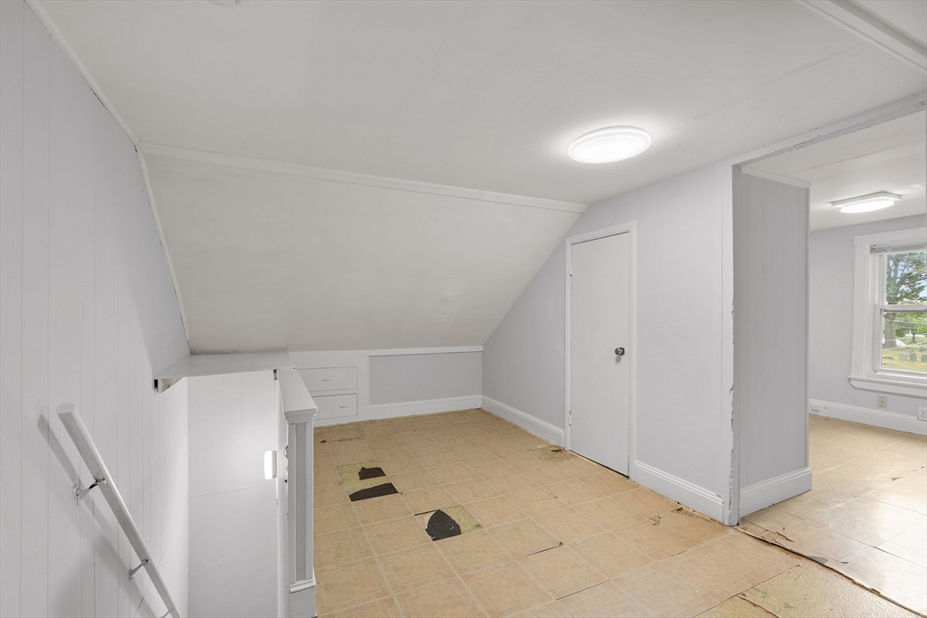Stoneham, Massachusetts, 02180, United States, 4 Bedrooms Bedrooms, ,2 BathroomsBathrooms,Residential,For Sale,1898485