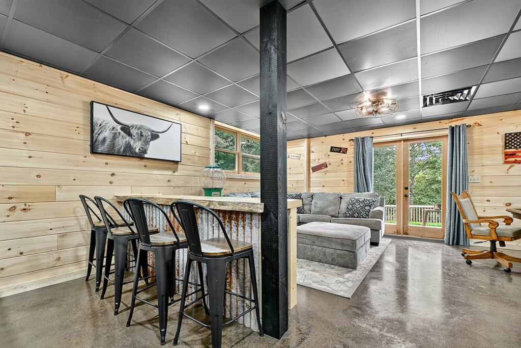 Ellijay, Georgia, 30540, United States, 3 Bedrooms Bedrooms, ,3 BathroomsBathrooms,Residential,For Sale,1916949