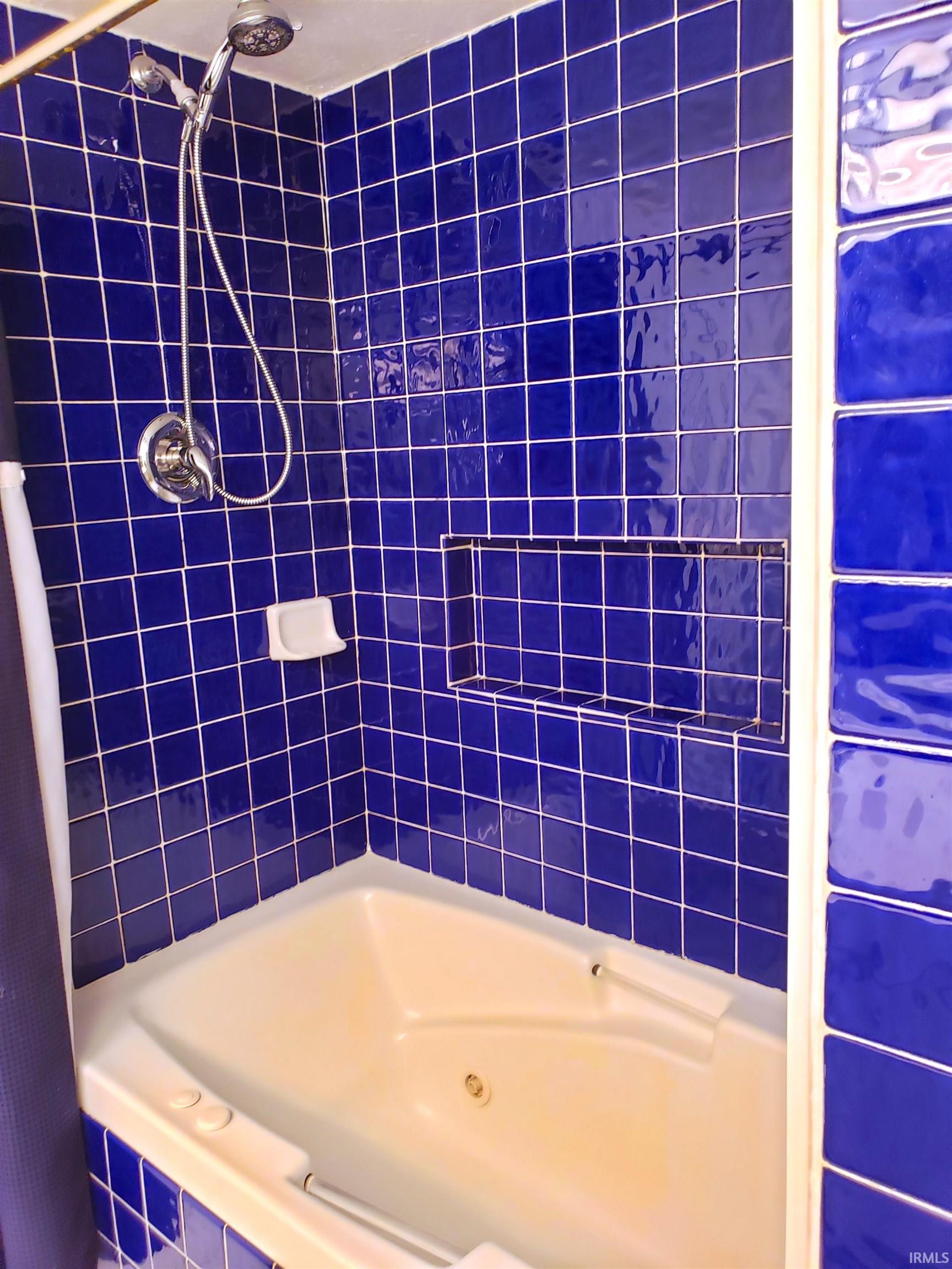 Bloomington, Indiana, 47408, United States, 2 Bedrooms Bedrooms, ,5 BathroomsBathrooms,Residential,For Sale,2009264