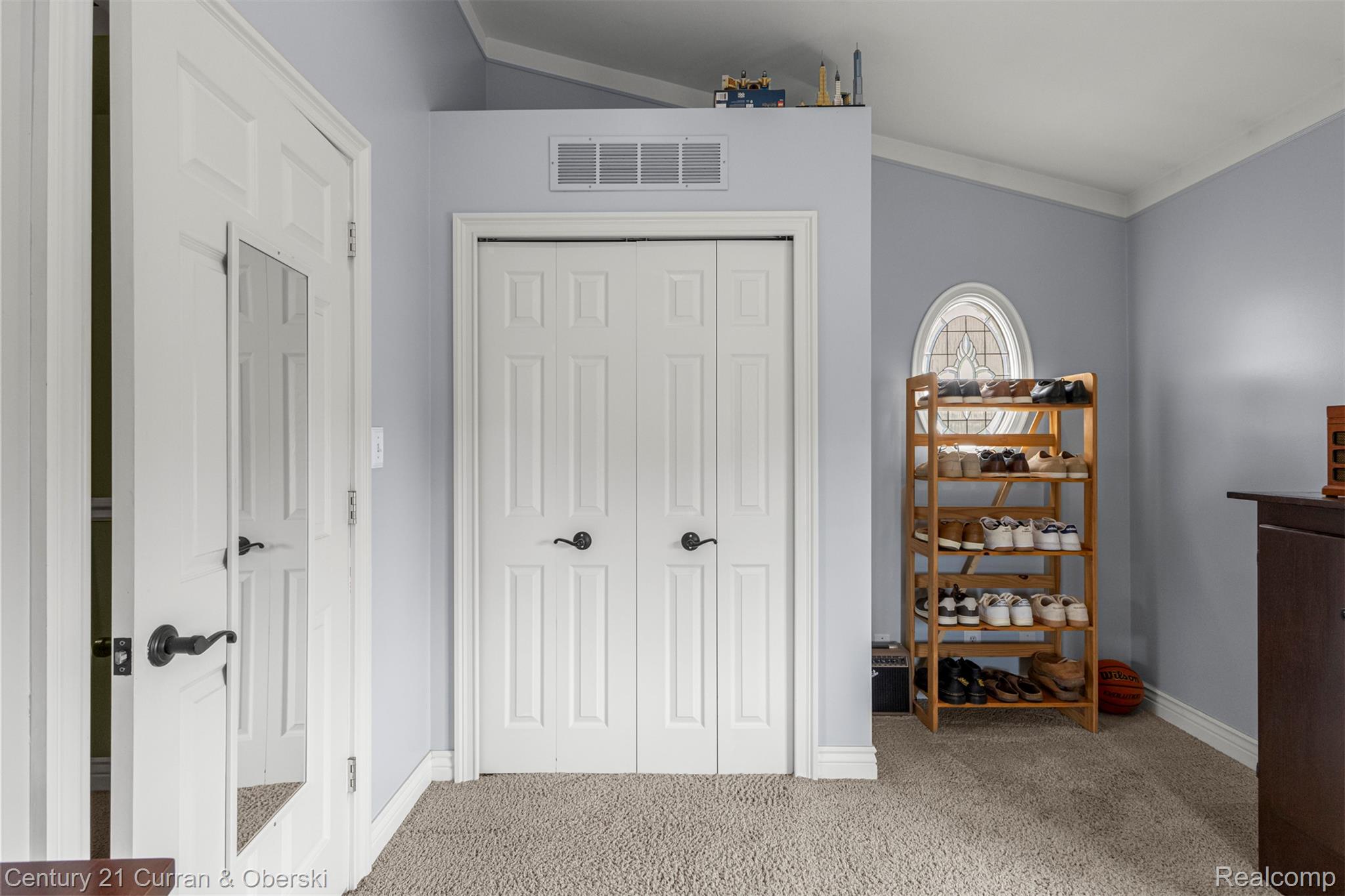 Allen Park, Michigan, 48101, United States, 4 Bedrooms Bedrooms, ,4 BathroomsBathrooms,Residential,For Sale,1982178