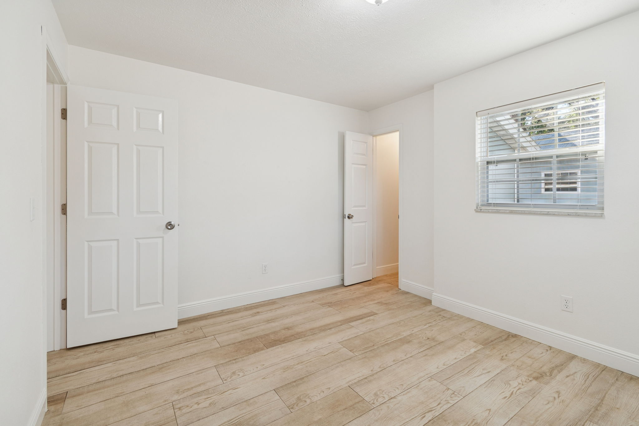 Tampa, Florida, 33637, United States, 4 Bedrooms Bedrooms, ,3 BathroomsBathrooms,Residential,For Sale,2012054