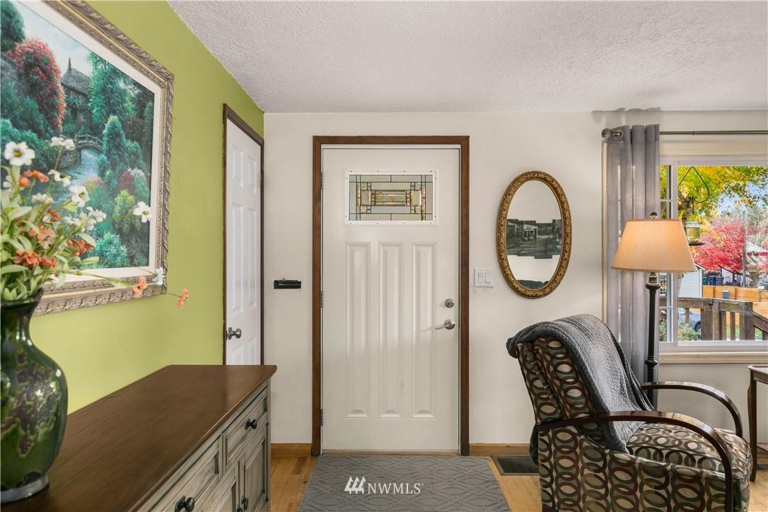 7206 118TH PLACE, SEATTLE, Washington, 98178, United States, 3 Bedrooms Bedrooms, ,3 BathroomsBathrooms,Residential,For Sale,7206 118TH PLACE,1437731