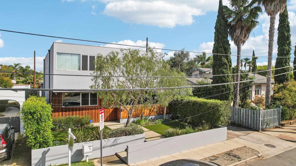 Venice, California, 90291, United States, 4 Bedrooms Bedrooms, ,4 BathroomsBathrooms,Residential,For Sale,1843493