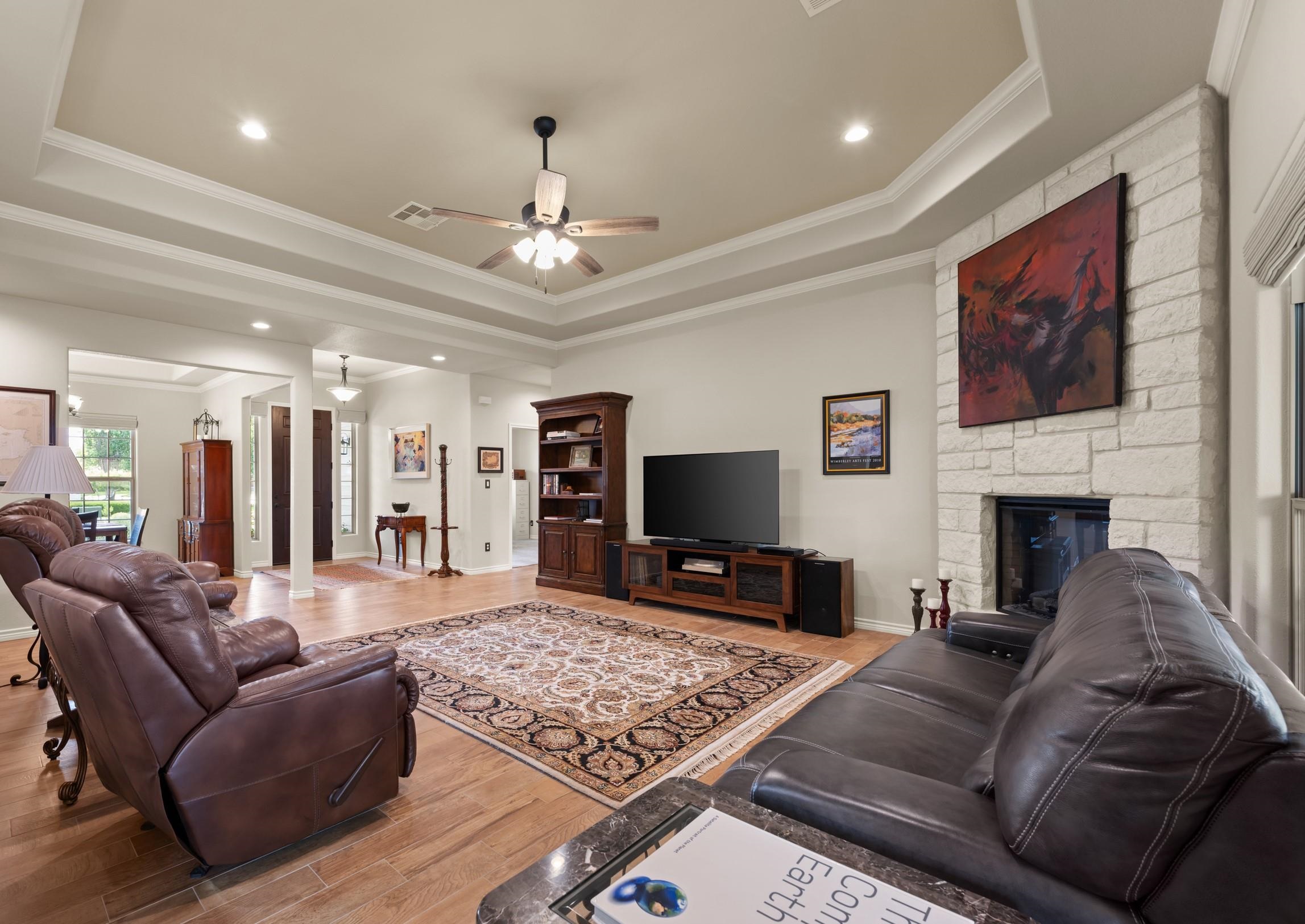Meadowlakes, Texas, 78654, United States, 3 Bedrooms Bedrooms, ,3 BathroomsBathrooms,Residential,For Sale,1874782
