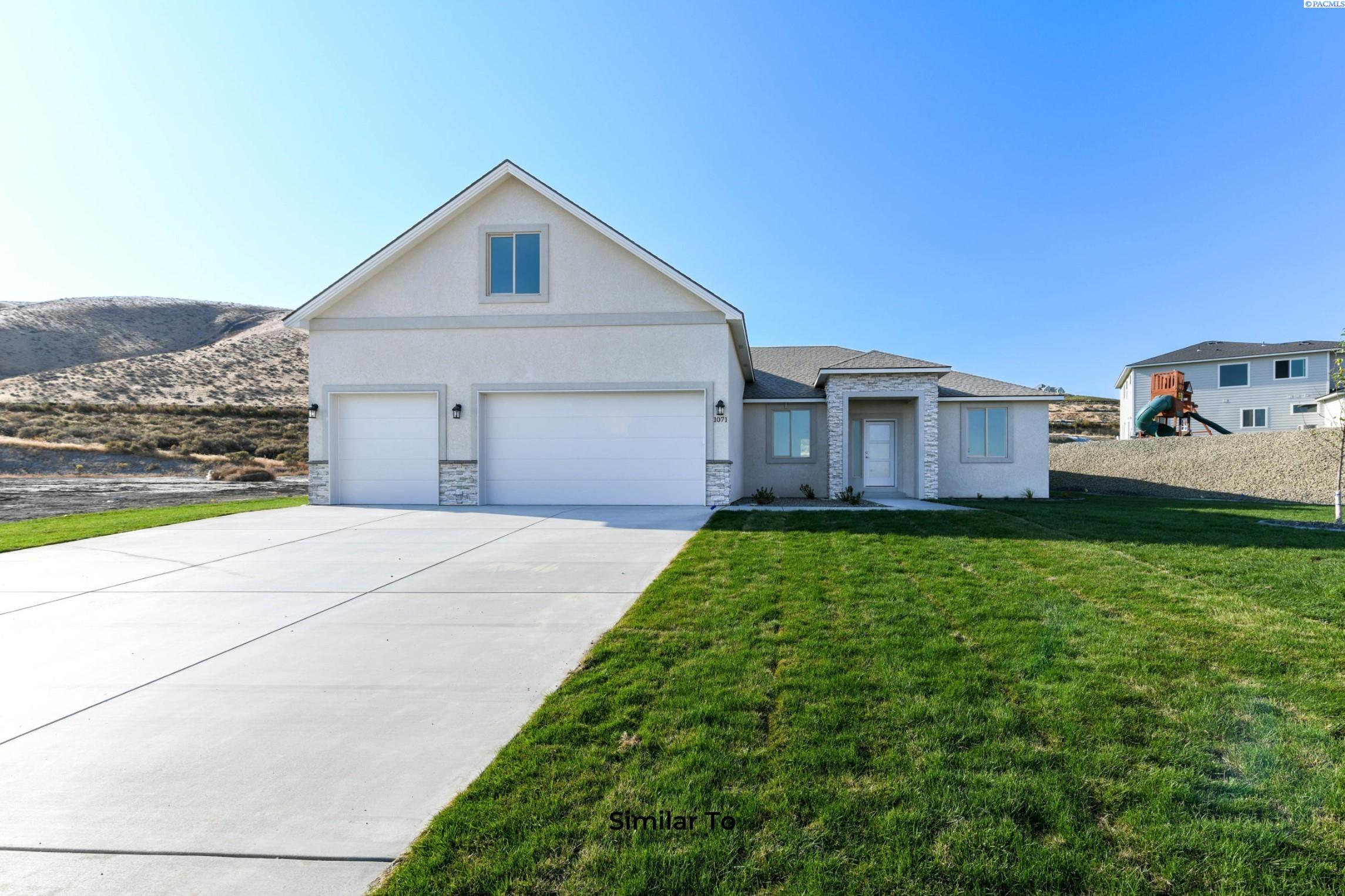 Kennewick, Washington, 99338, United States, 4 Bedrooms Bedrooms, ,2 BathroomsBathrooms,Residential,For Sale,1828278
