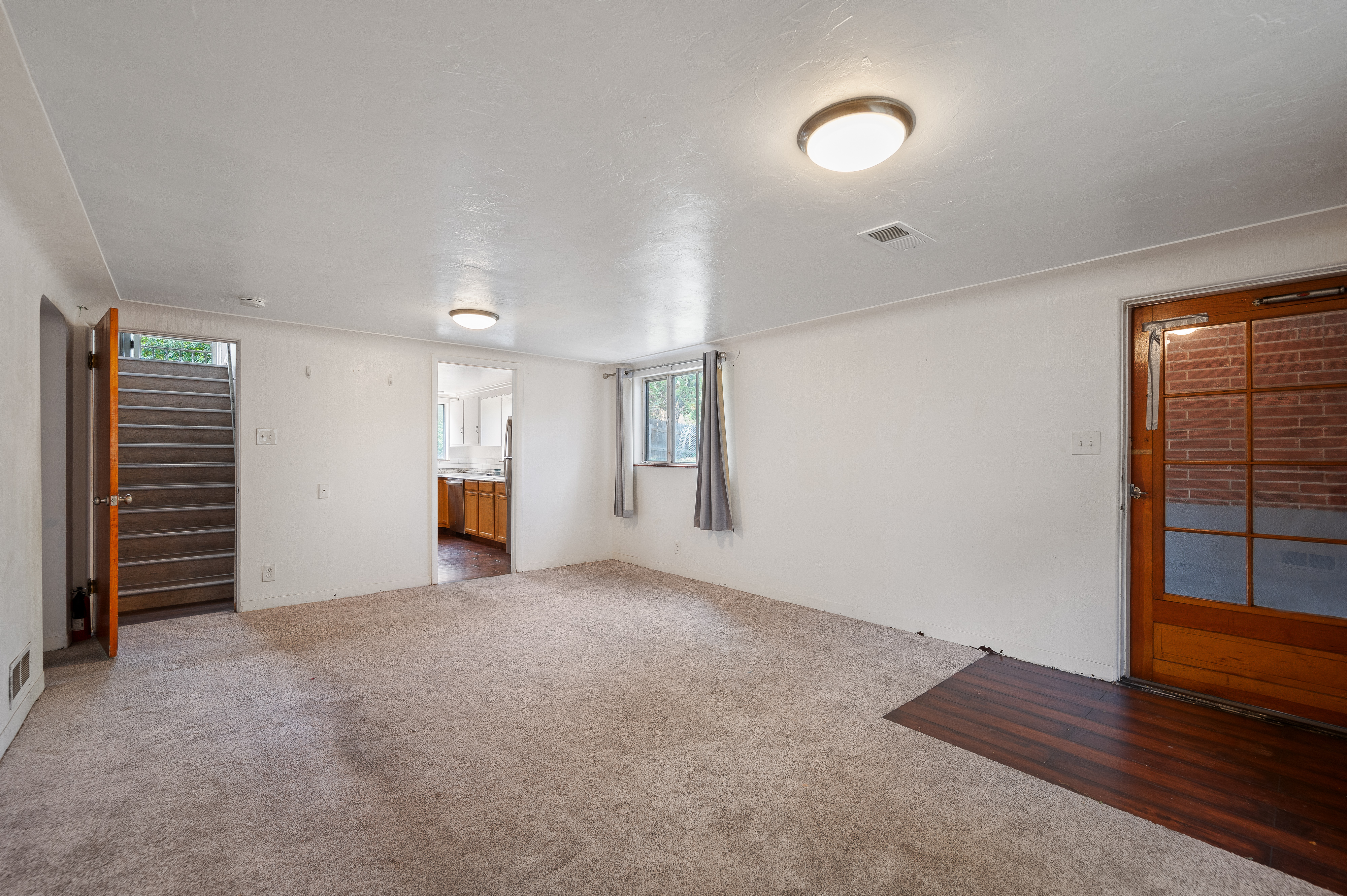  Charming Up/Down Duplex In Beloved Sunnyside - 物件實景