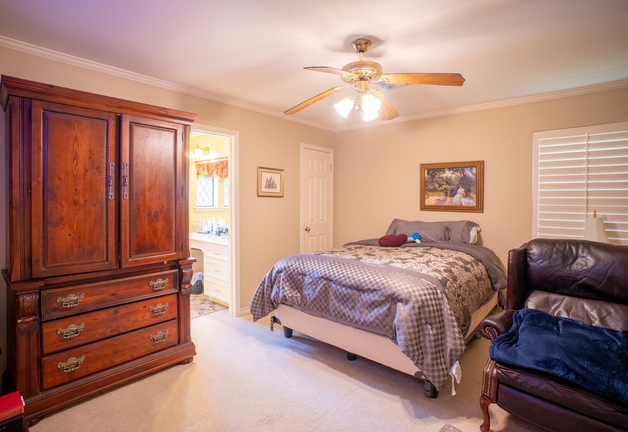 Mexia, Texas, 76667, United States, 4 Bedrooms Bedrooms, ,5 BathroomsBathrooms,Residential,For Sale,1941675