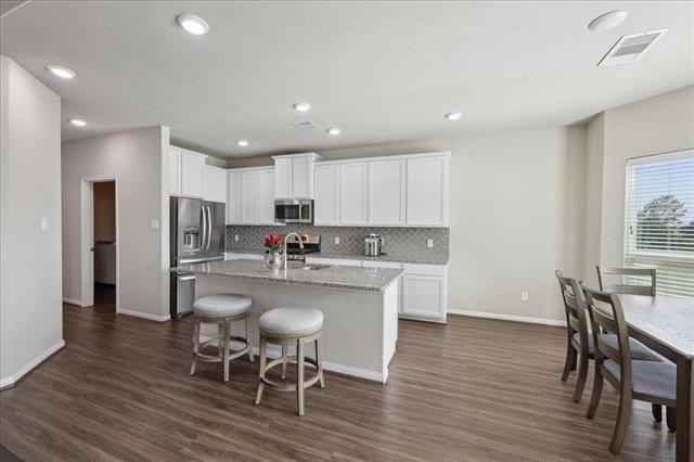 Beaumont, Texas, 77713, United States, 4 Bedrooms Bedrooms, ,4 BathroomsBathrooms,Residential,For Sale,1819267