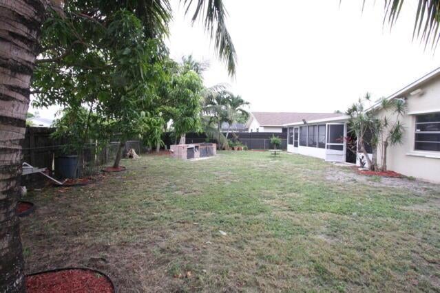 Lake Worth, Florida, 33463, United States, 4 Bedrooms Bedrooms, ,2 BathroomsBathrooms,Residential,For Sale,1928734