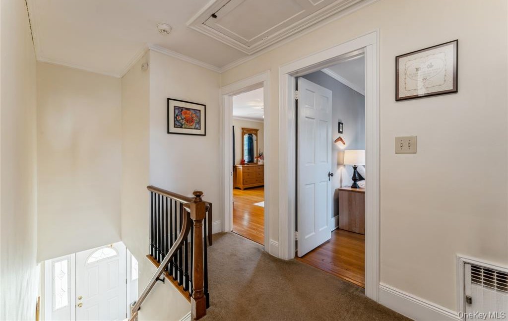 Floral Park, New York, 11001, United States, 3 Bedrooms Bedrooms, ,2 BathroomsBathrooms,Residential,For Sale,1928051