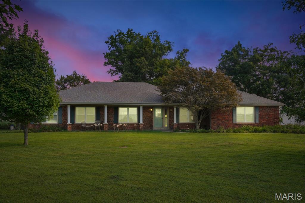 Portage Des Sioux, Missouri, 63373, United States, 3 Bedrooms Bedrooms, ,2 BathroomsBathrooms,Residential,For Sale,1927242