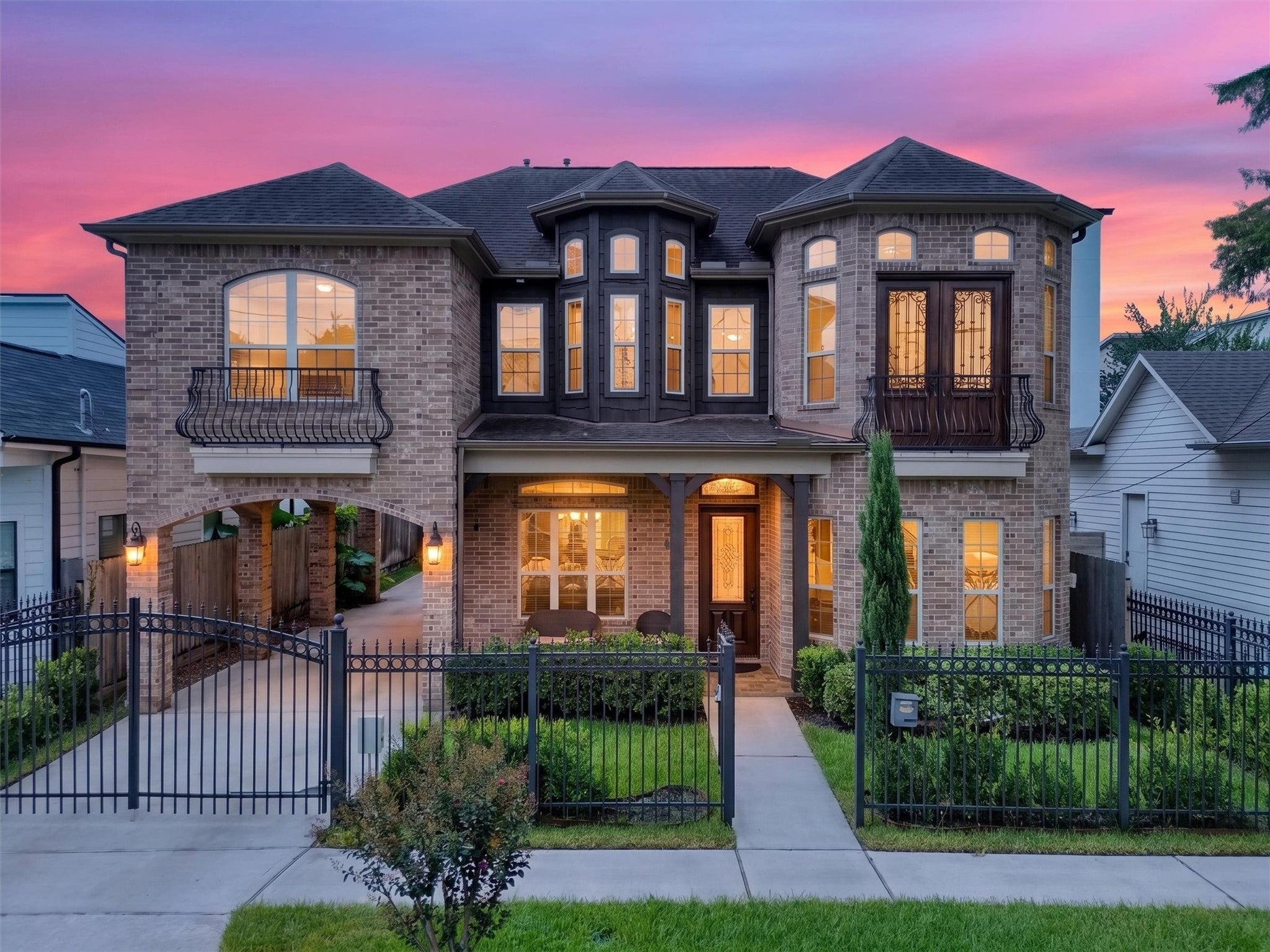 Shearn St, Houston, TX 77007