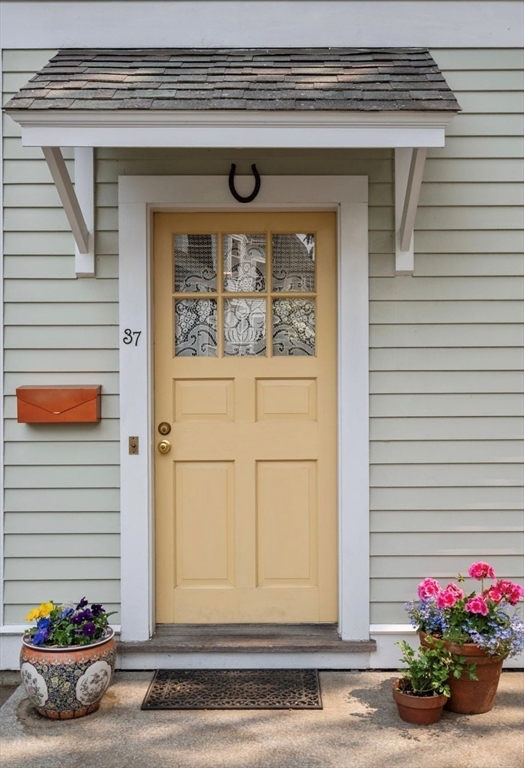 Brookline, Massachusetts, 02445, United States, 2 Bedrooms Bedrooms, ,2 BathroomsBathrooms,Residential,For Sale,1849691